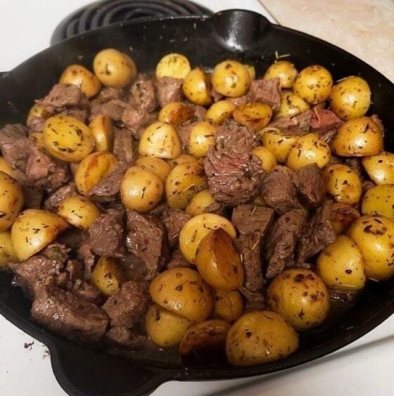 garlic butter steak and potatoes skillet Phitip Recipes