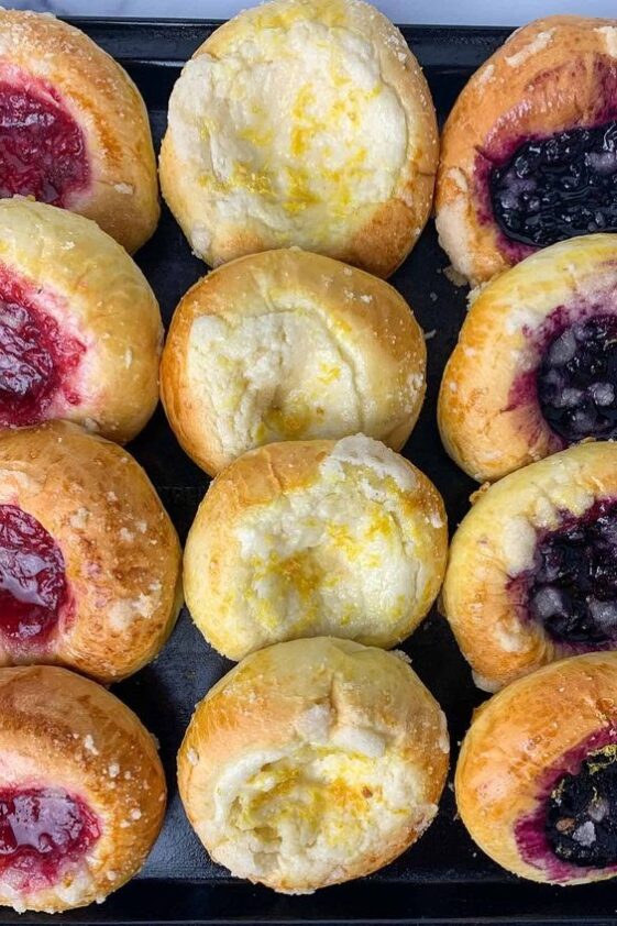 Homemade kolache recipe with blueberry or sweetened cheese. Phitip